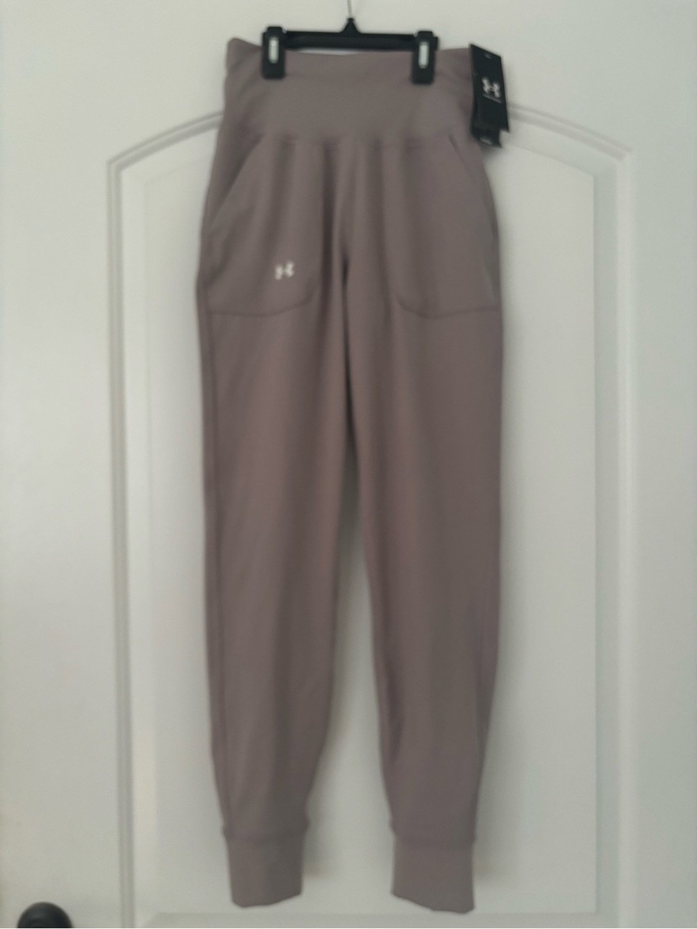 Under Armour Women's Motion Joggers - Tetra Gray - Size XS NWT